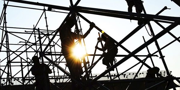 Основы безопасности при работе с вышками-турами и строительными лесами